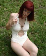 Ложечка в декольте? - Ор-ригинально!