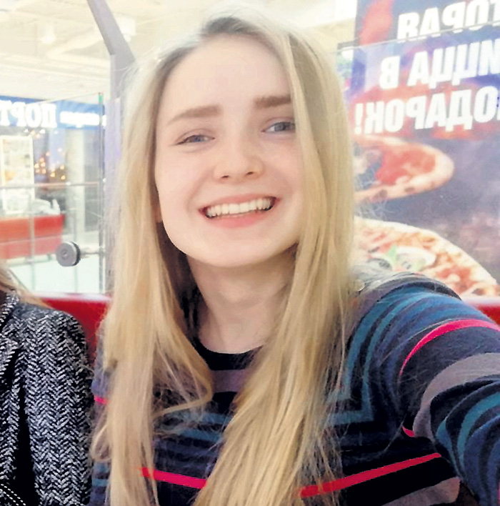 Старшая дочь телеведущей Марина учится на журналистку в МГИМО