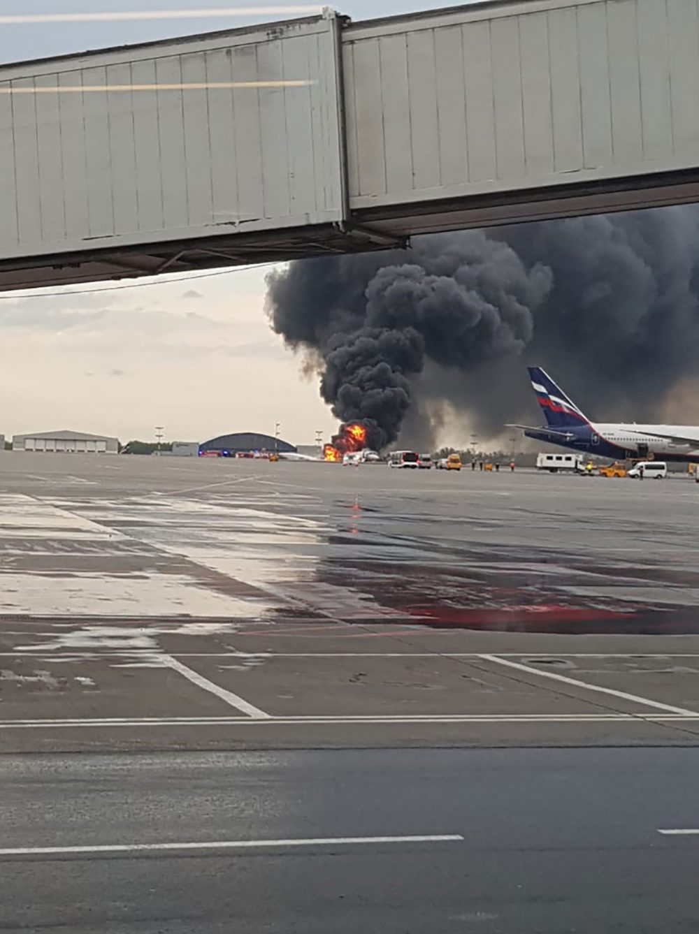 Пожар в Шереметьево.