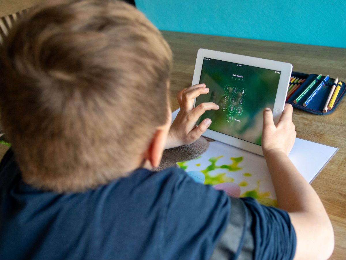 Игры, ребенок, компьютер Игры, ребенок, компьютер