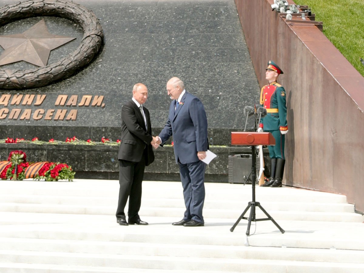 Александр Лукашенко заручился поддержкой российского президента Александр Лукашенко заручился поддержкой российского президента