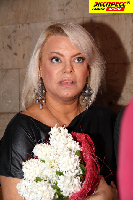 ЯНА ПОПЛАВСКАЯ