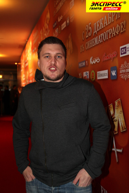 АЛЕКСАНДР НЕЗЛОБИН