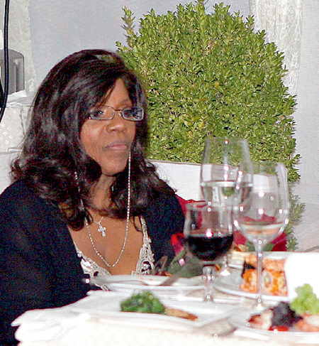 Главная иностранная звезда фестиваля - Глория ГЕЙНОР коротала вечера в одиночестве