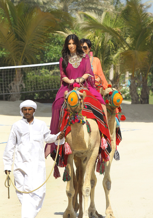 ...и с трудом держались в седле. Фото: Splash/All Over Press.