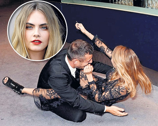 На церемонии «GQ Men Of The Year Awards» упавшей супермодели Каре ДЕЛЕВИНЬ первую помощь оказал дизайнер Джонатан САУНДЕРС