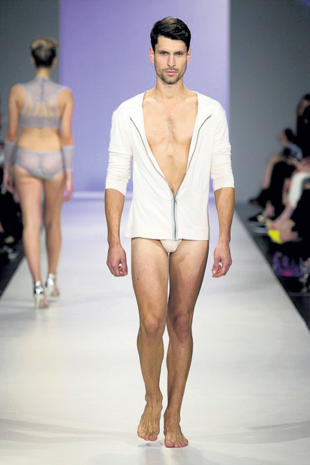 Мужчинам, откровенно говоря, не предложили ничего принципиально нового - оба моих мужа ходили в таких же труселях