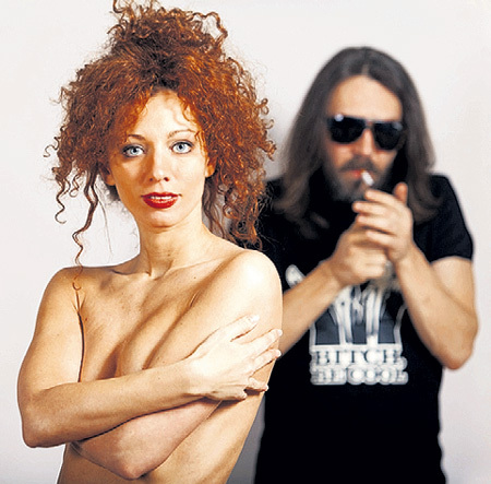 КОГАН отказалась ложиться под ШНУРА. Фото с сайта Juliakogan.ru