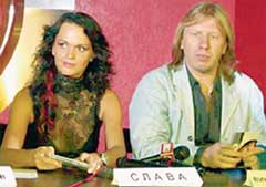 ВИКТОР ДРОБЫШ: старается быть поближе к "славной" Насте