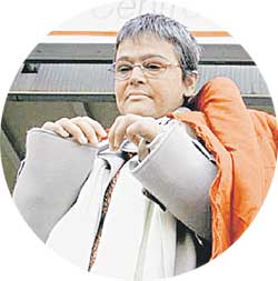 ДОМОЙ: Альба Люсия соскучилась по стирке, уборке и готовке