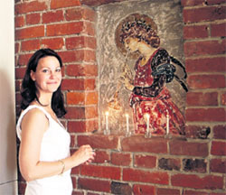 ФРЕСКА НА КУХНЕ: архангел Михаил хранит семейное счастье Ирины