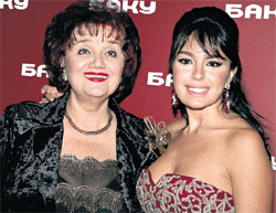 ДВЕ ПРИМЫ: Лейлу в отличие от Тамары Синявской...