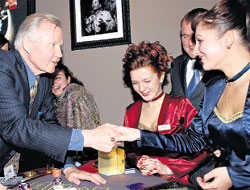 ВОЙТ: продемонстрировал крупье несколько актёрских фишек