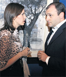 ВАГЕ ЕНГИБАРЯН С НЕВЕСТОЙ АБРАМОВИЧА: после Ксюши ему море по колено