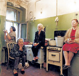 С такими чиновниками о комфортабельном жилье многим россиянам остаётся только мечтать