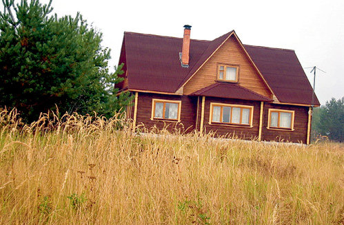 Охотничий дом СОКОЛОВА находится рядом с дремучим лесом